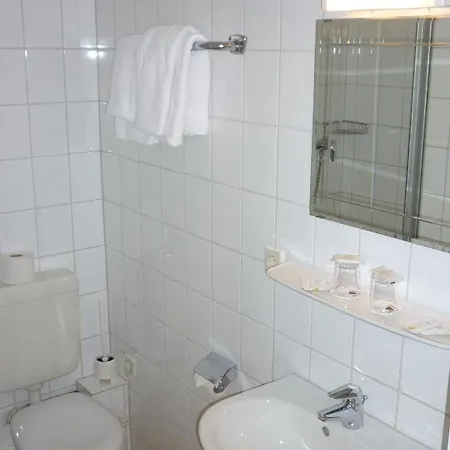Penzion Hotel-gaststatte Mutter Buermann 2*