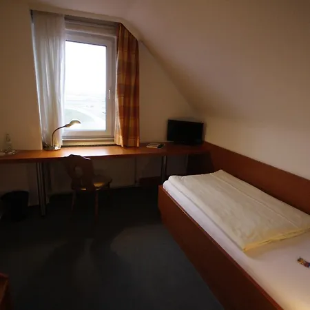 Penzion Hotel-gaststatte Mutter Buermann 2*